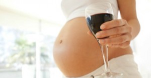 121115113821_mujer_embarazada_alcohol_304x171_sciencephotolibrary