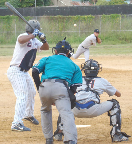 Tres partidos este fin de semana en el beisbol mayor del municipio Zamora