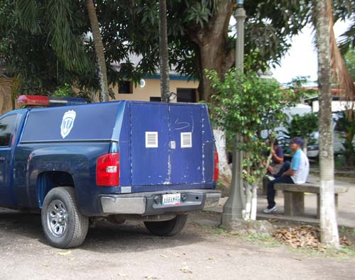 Mucho movimiento ayer en la Morgue de Caucagua.Foto Jaime Manrique