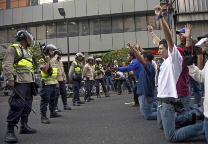 VENEZUELA-STUDENTS-DEMO