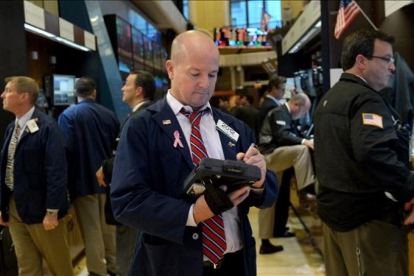 Wall Street abrió ayer con tendencia bajista y el Dow Jones de Industriales bajaba un 0,30 %