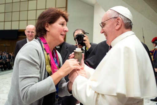 VATICAN-POPE-WALKING