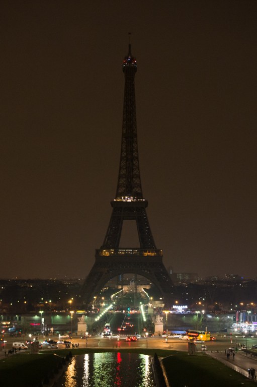 FRANCE-CLIMATE-WARMING-EARTHHOUR