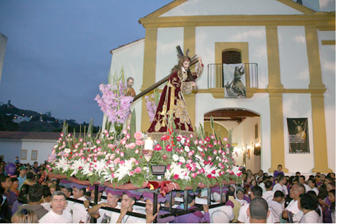 La Semana Mayor es el anuncio de la pasión, muerte y resurrección de Jesucristo