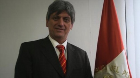 Luis Raygada peru