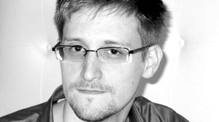 Snowden llegó este domingo a Moscú tras salir de Hong Kong en un vuelo comercial ruso