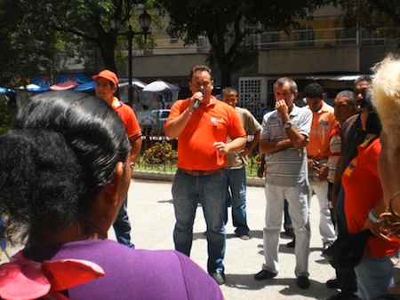 Desde hace 4 años, junto al doctor Gustavo Medina, forma parte del Frente de Abogados Bolivarianos Socialistas del Municipio Independencia