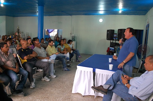 FOTOXXX PPAL: DSC_8919 LEYENDA: Conversatorio de Alcalde de Carrizal generó gran interés entre los vecinos FOTÓ: GIOVANNI MARTÍNEZ