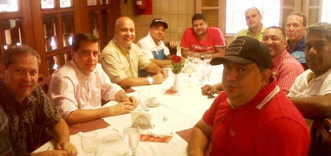 Los representantes de los equipos de softbol de la nueva Liga Venezolana tienen casi listo el torneo