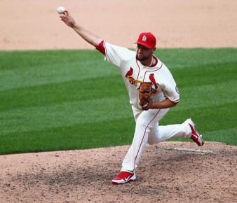 *Reliever Edward Mujica #44 of the St. Louis Cardinals pitches against-Dilip Vishwanat-Getty Images-AFP