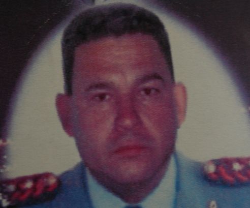 El teniente coronel de los Bomberos del Distrito Capital, Carlos Enrique Rodríguez, falleció por falta de atención médica en la policlínica La Arboleda y en el hospital Pérez Carreño, tras ser arrollado