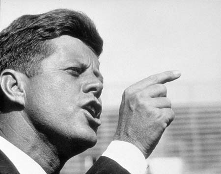 ¿Qué puedes hacer tú por tú país”, John Kennedy.