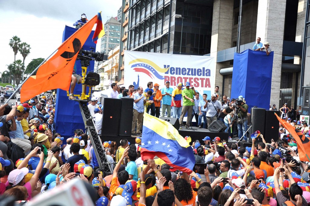 car4-marcha de protesta habilitante4