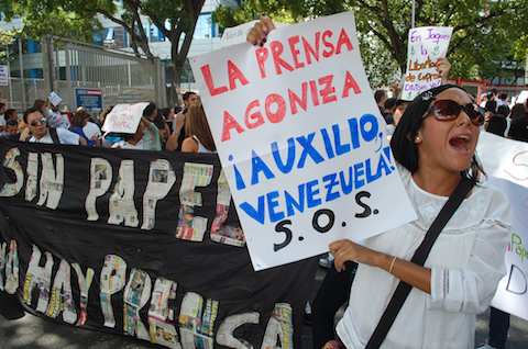 Periodistas y trabajadores de prensa exigieron que se agilice las divisas/Foto: Jaime Manrique/LaVoz