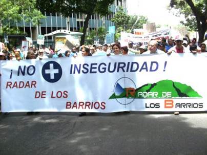 pancarta radar no mas inseguridad en la marcha