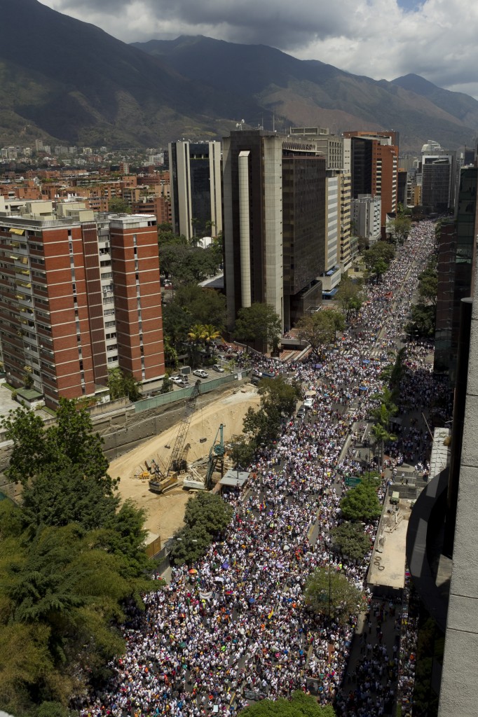 Hay que unir al pueblo, conectar la protesta estudiantil con la protesta popular