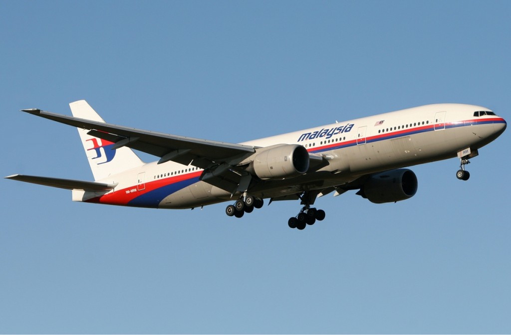 Malaysia_Airlines_Boeing_777-200ER_MEL_Zhao