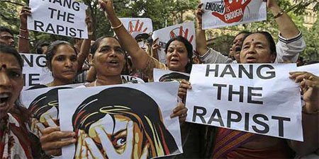 Esa violación reavivó la indignación contra los asaltos sexuales en la India, que vive una gran psicosis