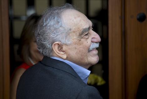  El Gabo se encontraba de buen humor e incluso preguntó qué hacían tantos periodistas en la puerta del hospital: "Ustedes locos, vuelvan a trabajar", les mandó a decir Foto: AP 