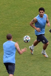 Suárez entrenó ayer sin problemas AFP / Giuseppe Cacace 