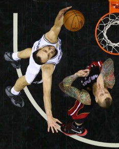 Ginóbili no va con Argentina al Mundial de baloncesto, ya que a los Spurs les preocupa su físico AP / Andy Lyons 