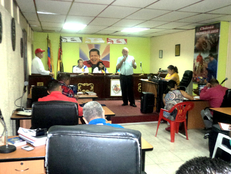La presidenta de la cámara municipal, Dulce María Silva, citó a una reunión a los representantes de la Zona Educativa de Miranda y la Municipalidad Escolar