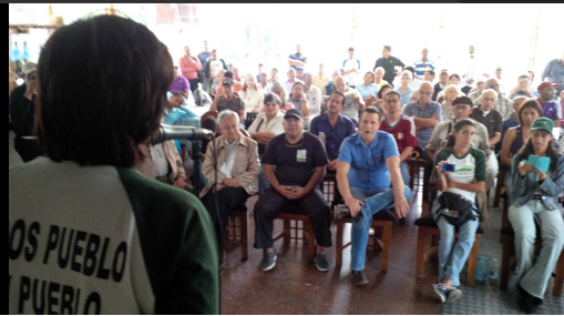 Hubo muchísimas otras intervenciones, todas memorables, todas portadoras de un dolor, una esperanza, una experiencia, una protesta