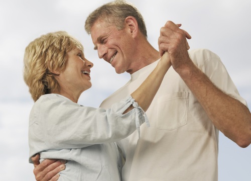 mature-couple-dancing