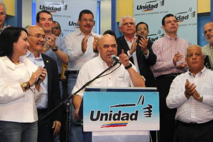 Chuo-Torrealba-nuevo-secretario-de-la-Mesa-de-la-Unidad-Democratica-MUD-2-800x533