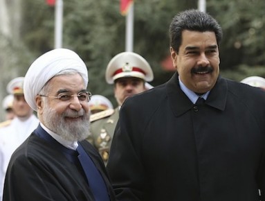 El presidente Nicolás Maduro fue recibido por Hassan Rouhani, presidente de Irán AP / Mohammad Berno