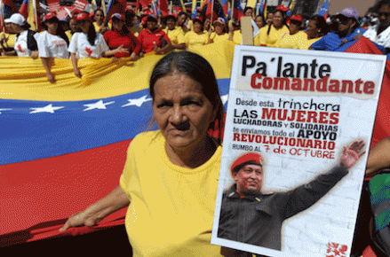  El pueblo organizado y movilizado, despertado y concientizado por Hugo Chávez, jamás se va a dejar envolver por las asechanzas, artificios o engañifas de sus enemigos históricos, de clase y de Patria Foto: Archivo/La Voz