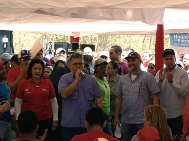 El ministro de Comunas y presidente de Corpomiranda, Elías Jaua, encabezó la actividad 