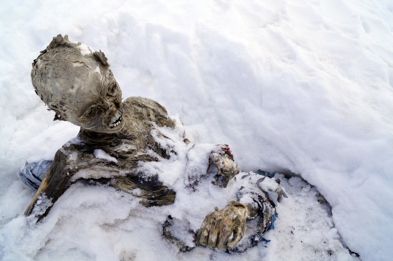 MEXICO-CLIMBING-MUMMIFIED-CORPSES