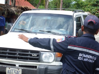  Piden a los conductores respetar los límites de velocidad, usar el cinturón de seguridad y cumplir las normas de tránsito 