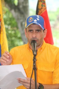 Capriles: “Uno de los factores indicativos de la crisis es la reducción de la oferta en los productos”.