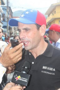 Capriles hizo el anuncio de su visita a Washington desde Araira, en el estado Miranda.