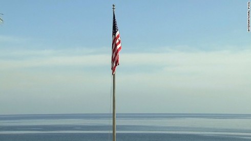 150814102633-cuba-u-s-embassy-flag-hoist-2-horizontal-gallery