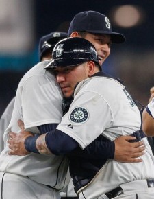  Sucre fue determinante en la gesta de Iwakuma Foto AP/Otto Greule 