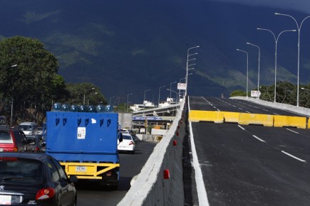 Trabajos en la autopista valle coche. Foto: Jesús Contreras.