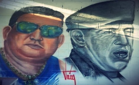 Un mural en la carcel de San Antonio, en Margarita, deja ver a El Conejo junto al presidente Hugo Chávez