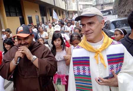 FOTO ABRE LA VOZ  PETARE