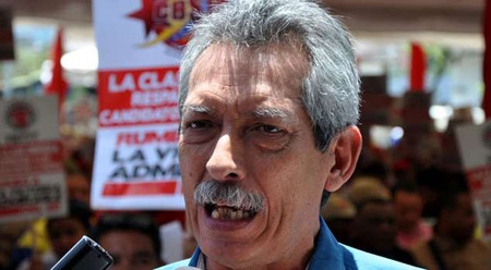 Oswaldo Vera: “esta empresa echó a la calle a miles de trabajadores”