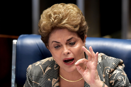 “No cometí ningún crimen de responsabilidad. No cometí los crímenes de los cuales soy acusada injusta y arbitrariamente”,  dijo este lunes Dilm,a Rousseff. EVARISTO SA / AFP Rousseff who testified for the first time at her trial, urged the Senate to vote against impeaching her, denying charges that she fiddled government accounts.  / AFP PHOTO / EVARISTO SA