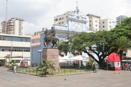 cinco-tribunas-de-paz