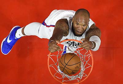 Los Angeles Clippers center Marreese Speights dunks during the second half of an NBA basketball game against the Brooklyn Nets, Monday, Nov. 14, 2016, in Los Angeles. The Clippers won 127-95. (AP Photo/Mark J. Terrill)