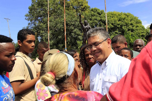 "De ahora en adelante no podrá haber otra forma de gobernar democráticamente a Venezuela, que no sea sobre los principios de participación y protagonismo popular..."