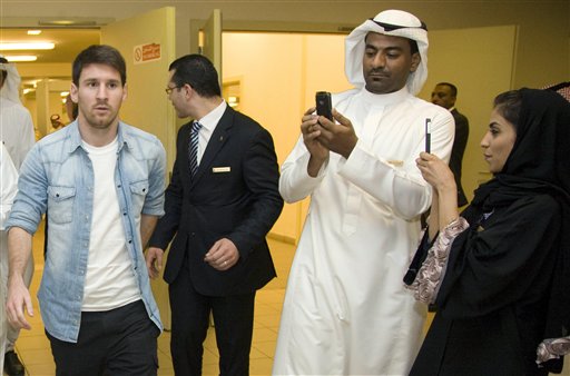 Lionel Messi llega a Riyad, Arabia Saudita, para disputar el amistoso (Foto AP)