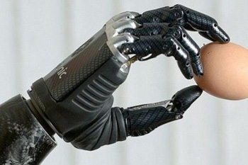 La tercera versión de la mano biónica Bebionic