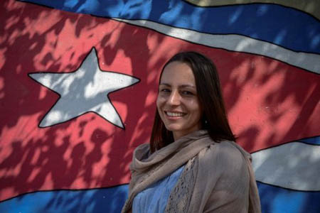 La guerrillera holandesa Tanja Nijmeijer, que integra la delegación de las FARC que participa en las conversaciones de paz con el gobierno de Colombia en La Habana, confesó a la AFP que no concibe su vida fuera de esa organización insurgente, a la que se unió hace una década.