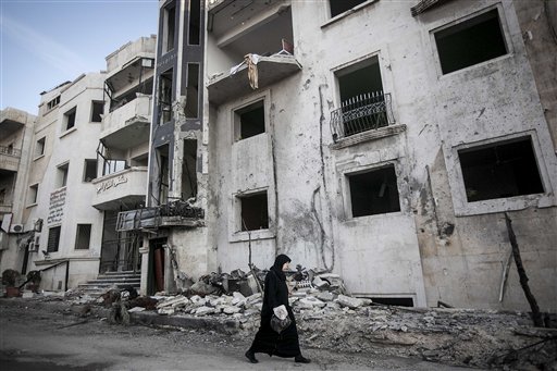 En esta fotografía aparece un hospital destruido tras enfrentamiento entre los rebeldes y las fuerzas del régimen sirio en Alepo. (Foto AP)